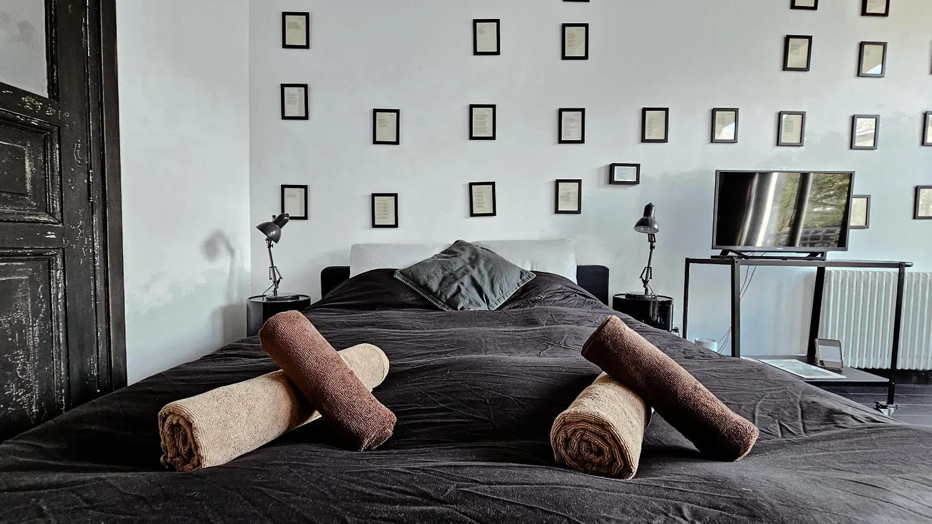Bed & Breakfast The Black Beauty Private Studio With Canal View From 1799 Amsterdam